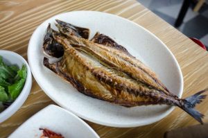 Memisahkan Duri Ikan